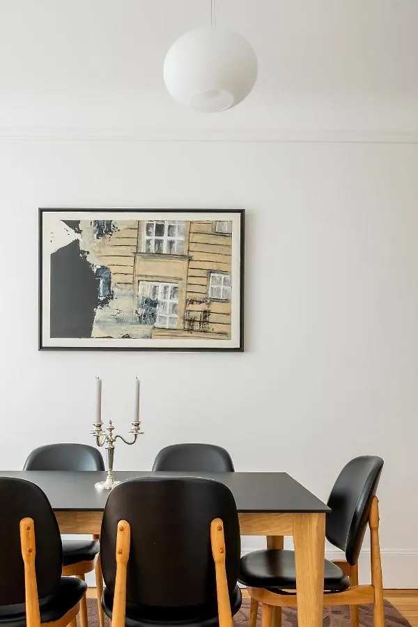 Veeve - Illuminating Light Apartment Paris