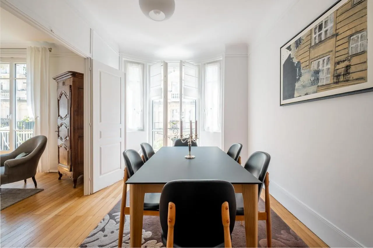 Veeve - Illuminating Light Apartment Paris 0*,